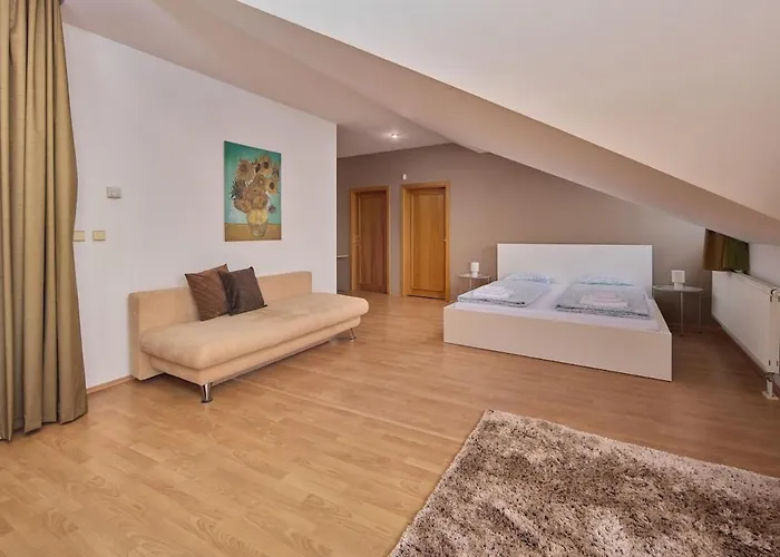 Skyline Penthouse With Terrace